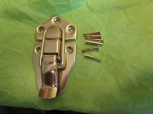 Case latch for gibson - case,